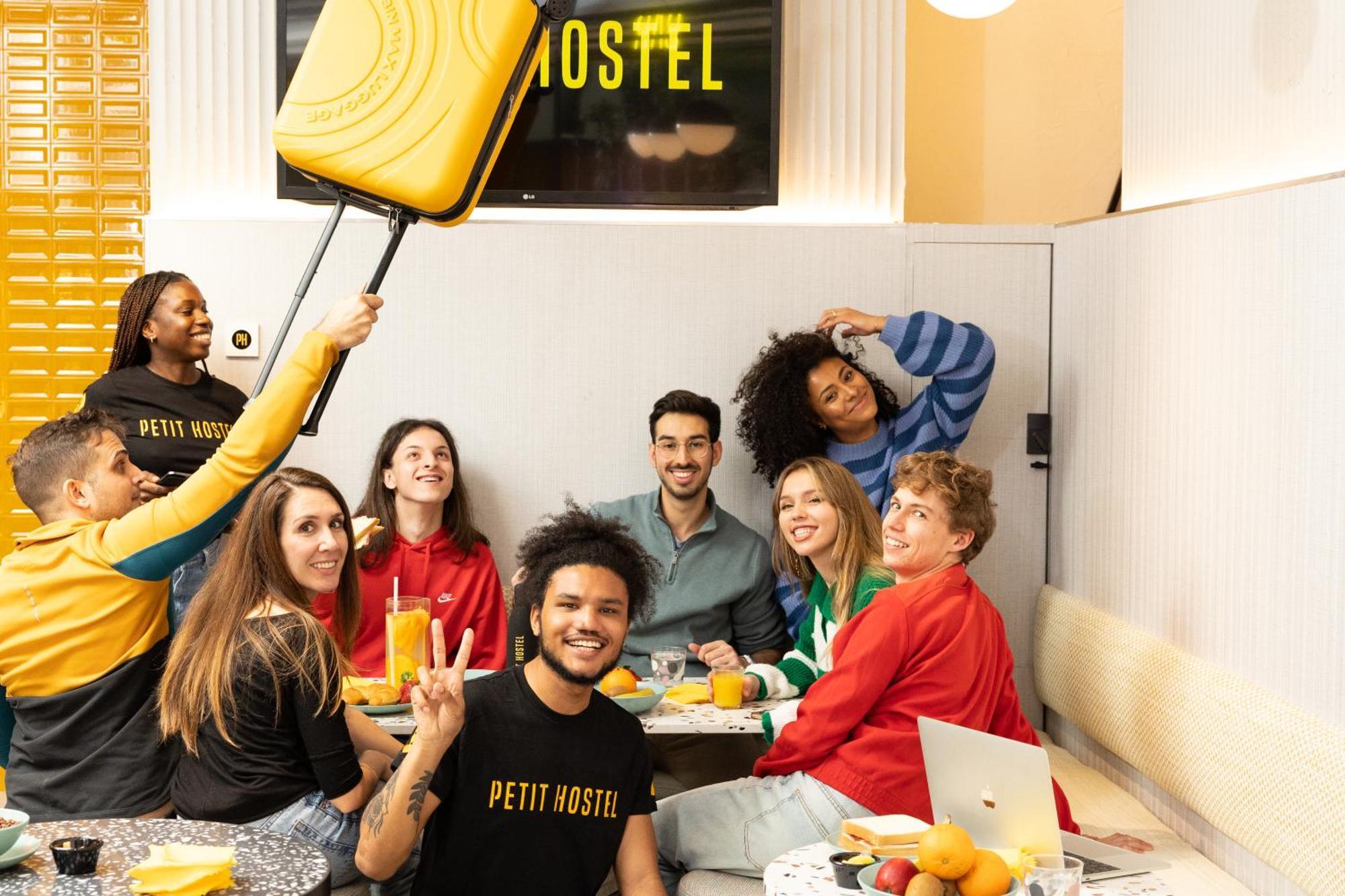 Petit Hostel Palacio Real Madrid Ngoại thất bức ảnh