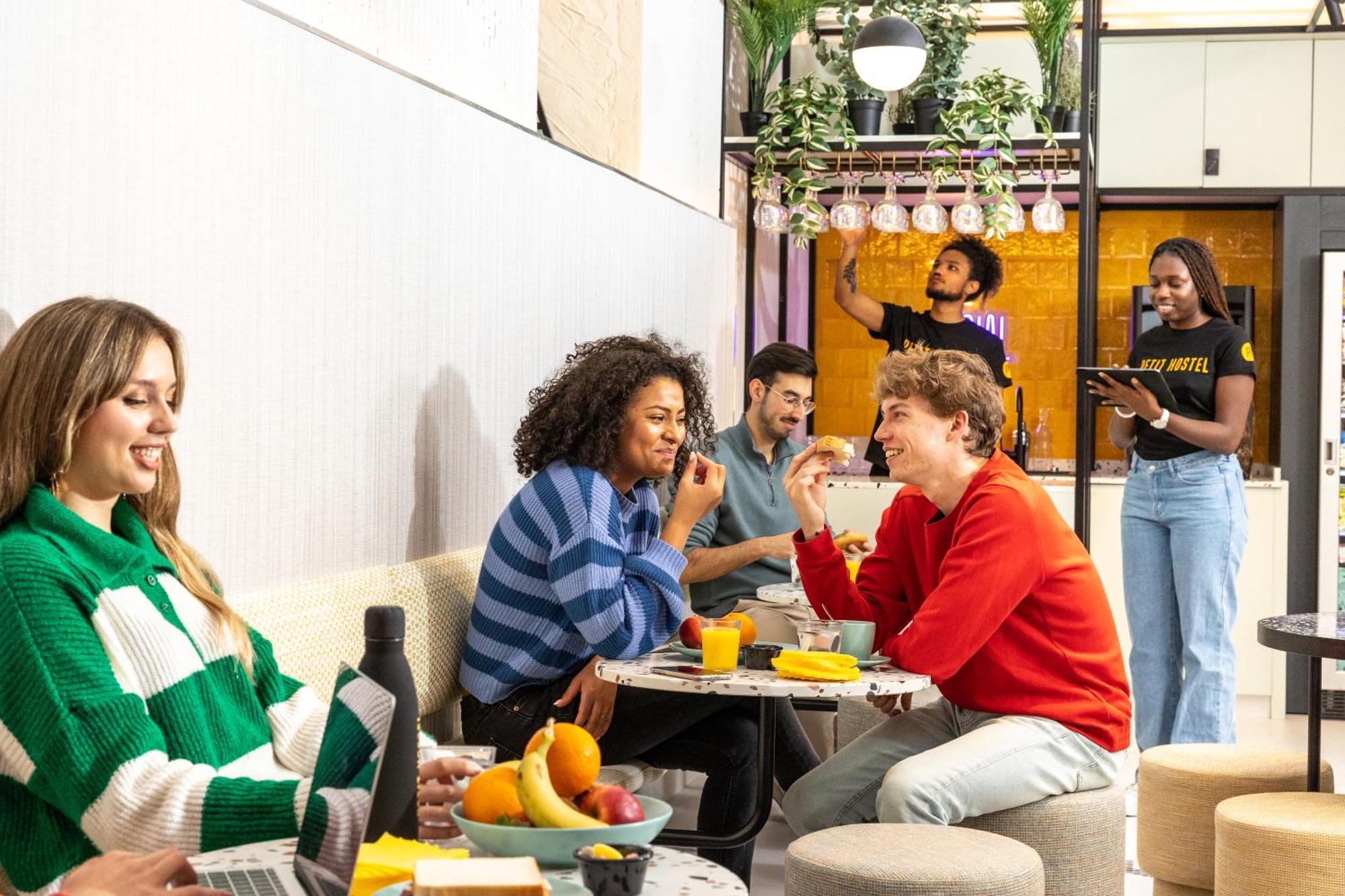 Petit Hostel Palacio Real Madrid Ngoại thất bức ảnh